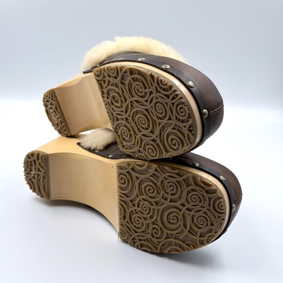 Sz 9 - Ugg Australia Kalie Leather Stud Sheepskin Clogs - Picture 7 of 10